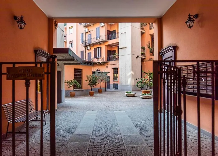 Apartment Cenisio Golden House Milan